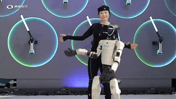 WRC 2026 | CHINGMU × Unitree: Teleoperated Dance — When Human Moves Robot