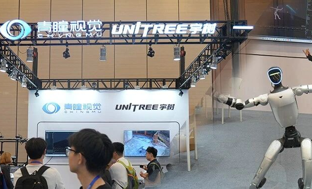 At the 7th China Robotics Academic Annual Conference (CCRS 2026), CHINGMU and Unitree joined forces to showcase the deep integration of optical mocap and robot motion control