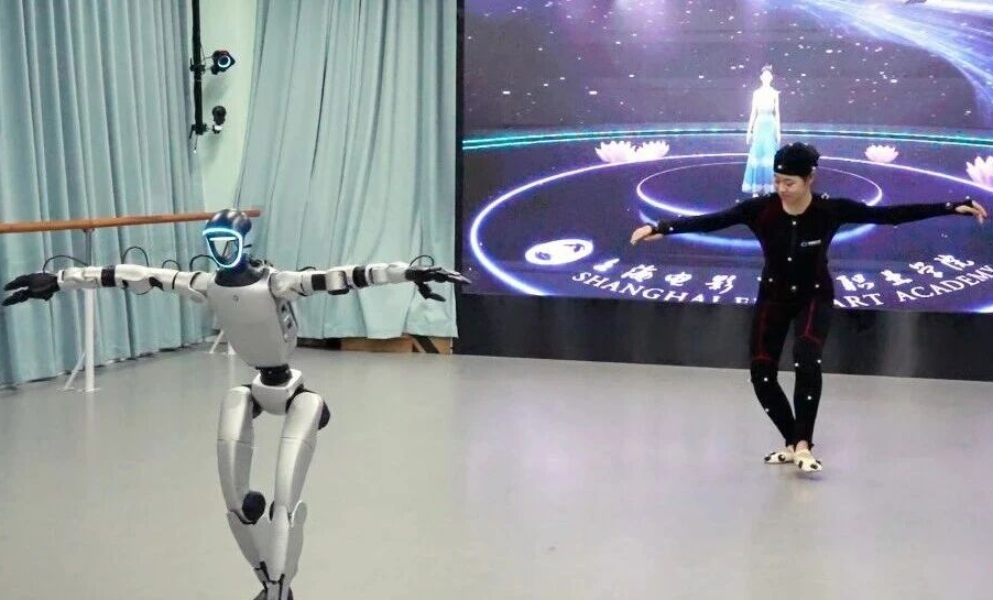 Dance, Robots, Data: CHINGMU's Tech-Driven Arts Education